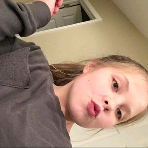 Meet your Posher, Allison_